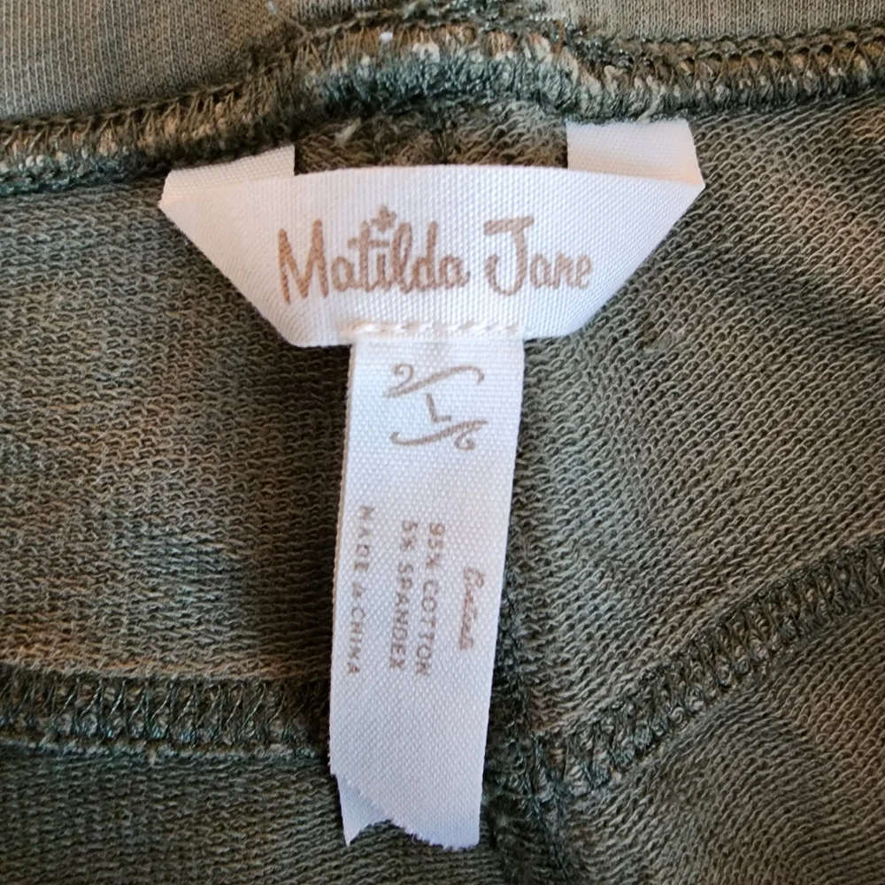 Matilda Jane Notion Olive Green Leggings Size Large - Picture 4 of 4